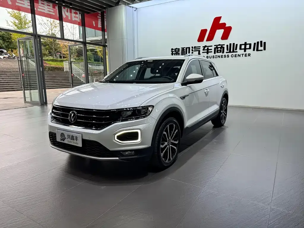 Volkswagen T-Roc 2023 из CN, фото 1