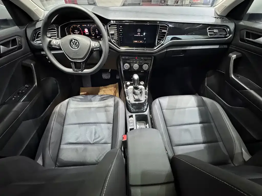Volkswagen T-Roc 2023 из CN, фото 10