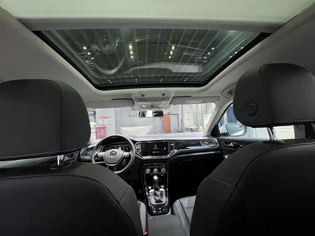 Volkswagen T-Roc 2023 из CN, фото 9