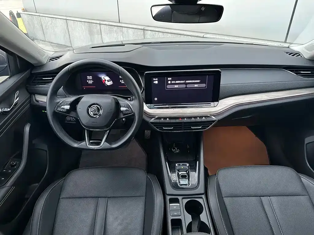 Skoda Octavia — фото 5