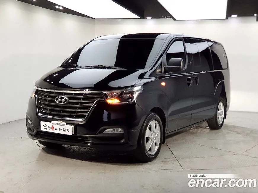 Hyundai Starex