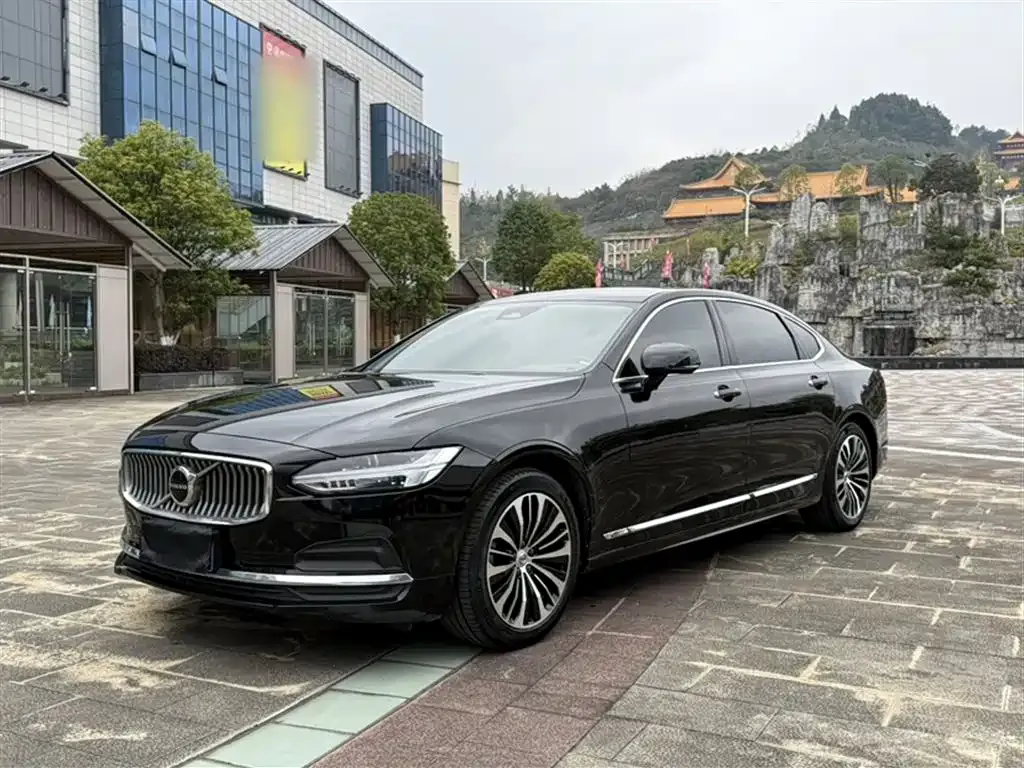Volvo S90 2022 из CN, фото 1