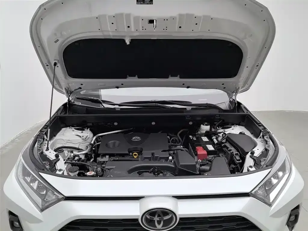 Toyota RAV4 2024 из CN, фото 6
