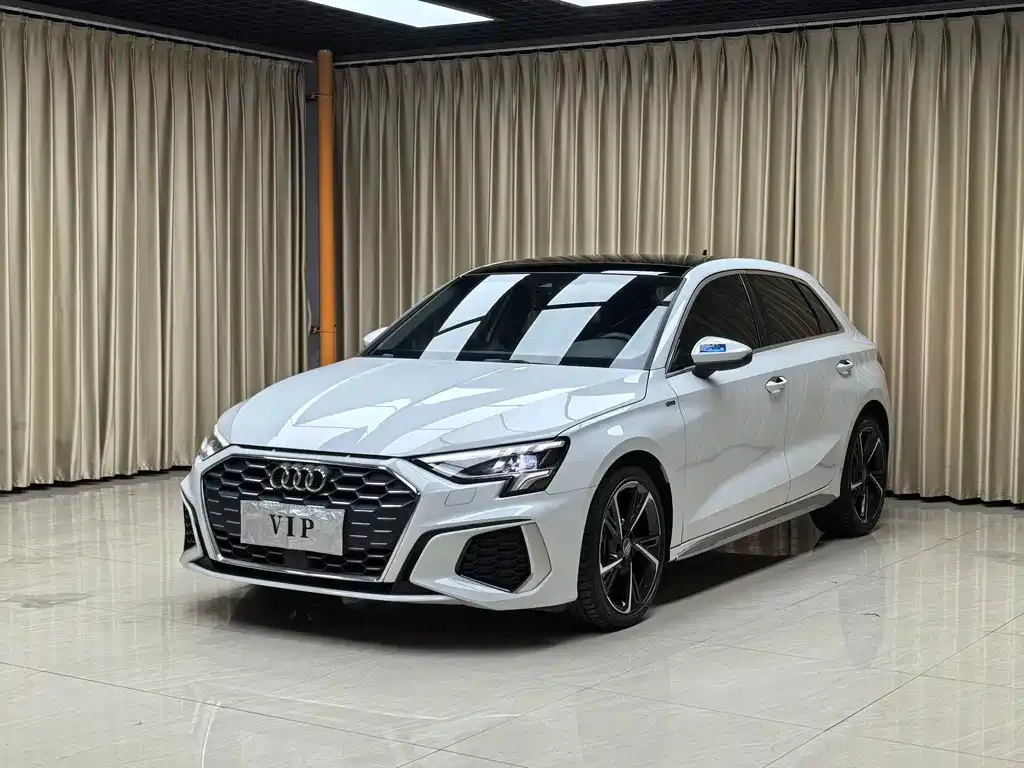 Audi A3 2021 из CN, фото 1