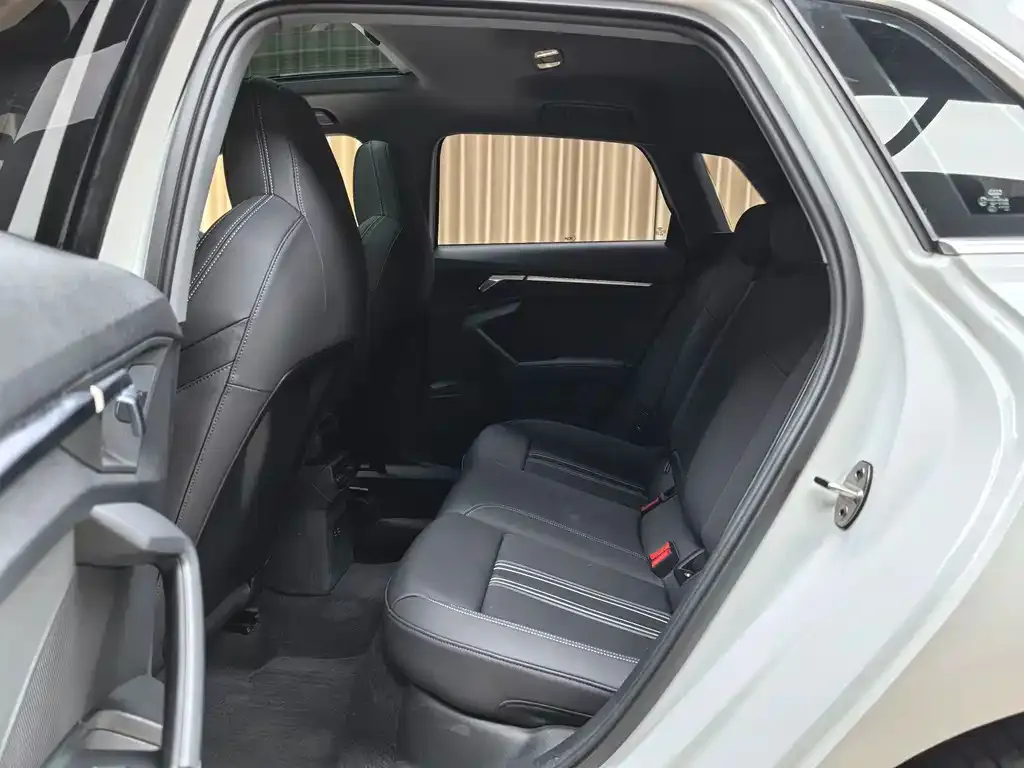 Audi A3 2021 из CN, фото 6