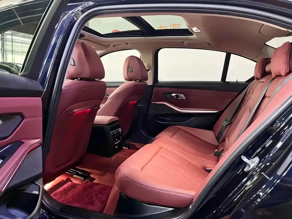 BMW 3 Series 2023 из CN, фото 8