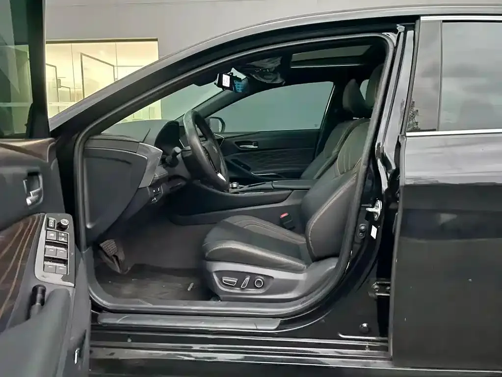 Toyota Avalon 2024 из CN, фото 7