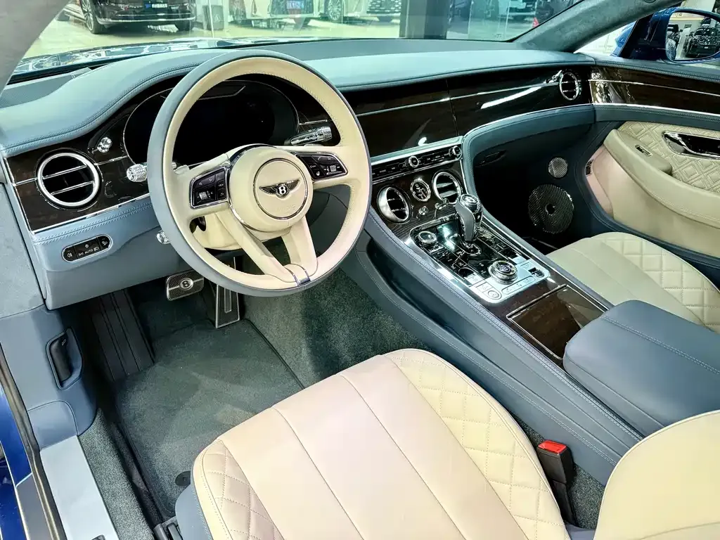 Bentley Continental — фото 6