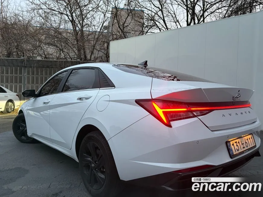 Hyundai AVANTE — фото 2