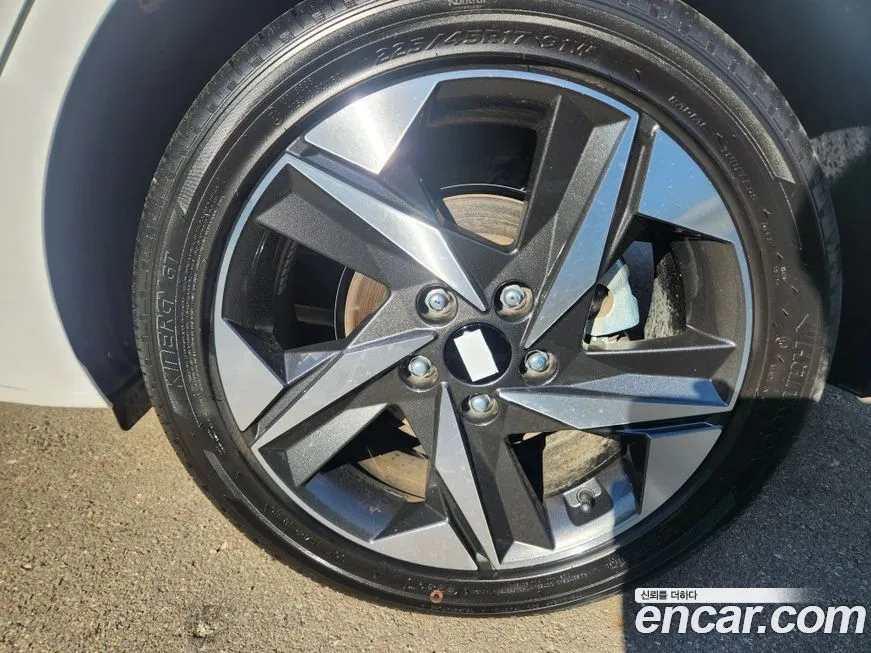 Hyundai AVANTE — фото 5