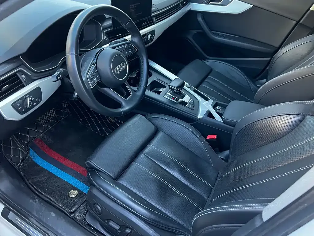 Audi A4L 2023 из CN, фото 5