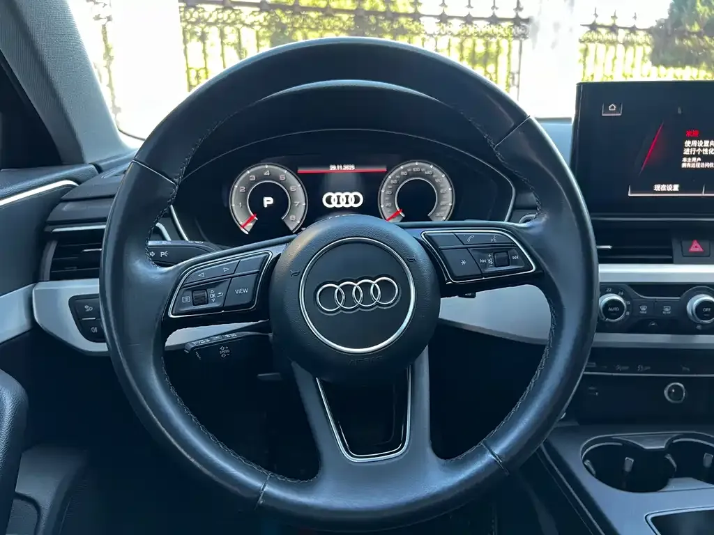Audi A4L 2023 из CN, фото 7