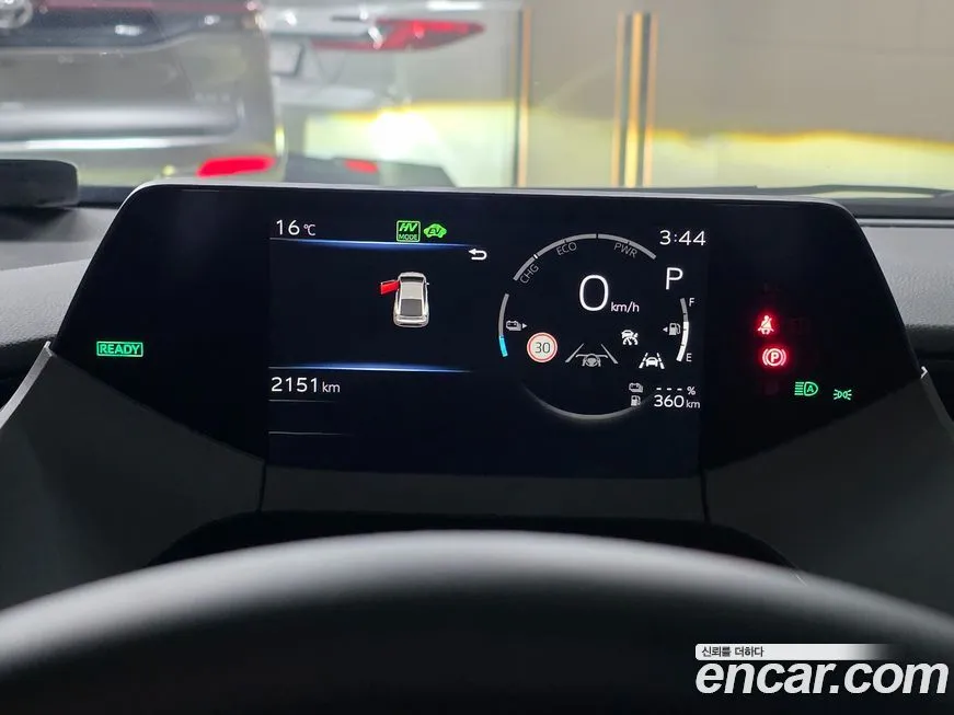 Toyota Prius 2024 из KR, фото 8