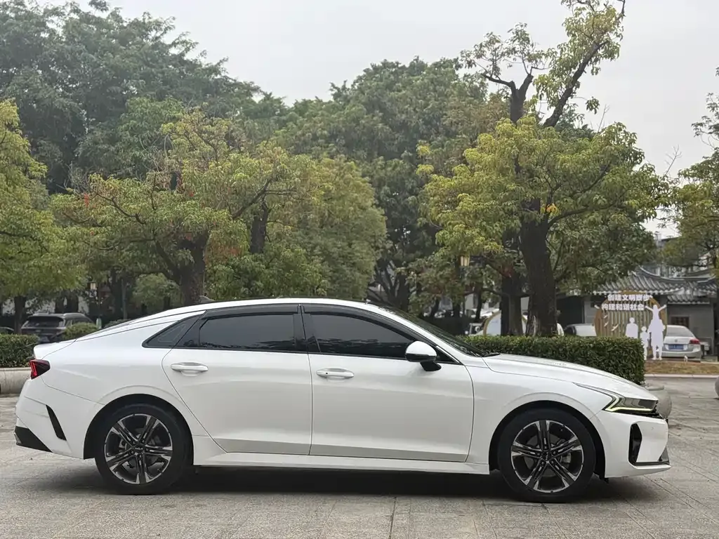 Kia K5 2023 из CN, фото 4