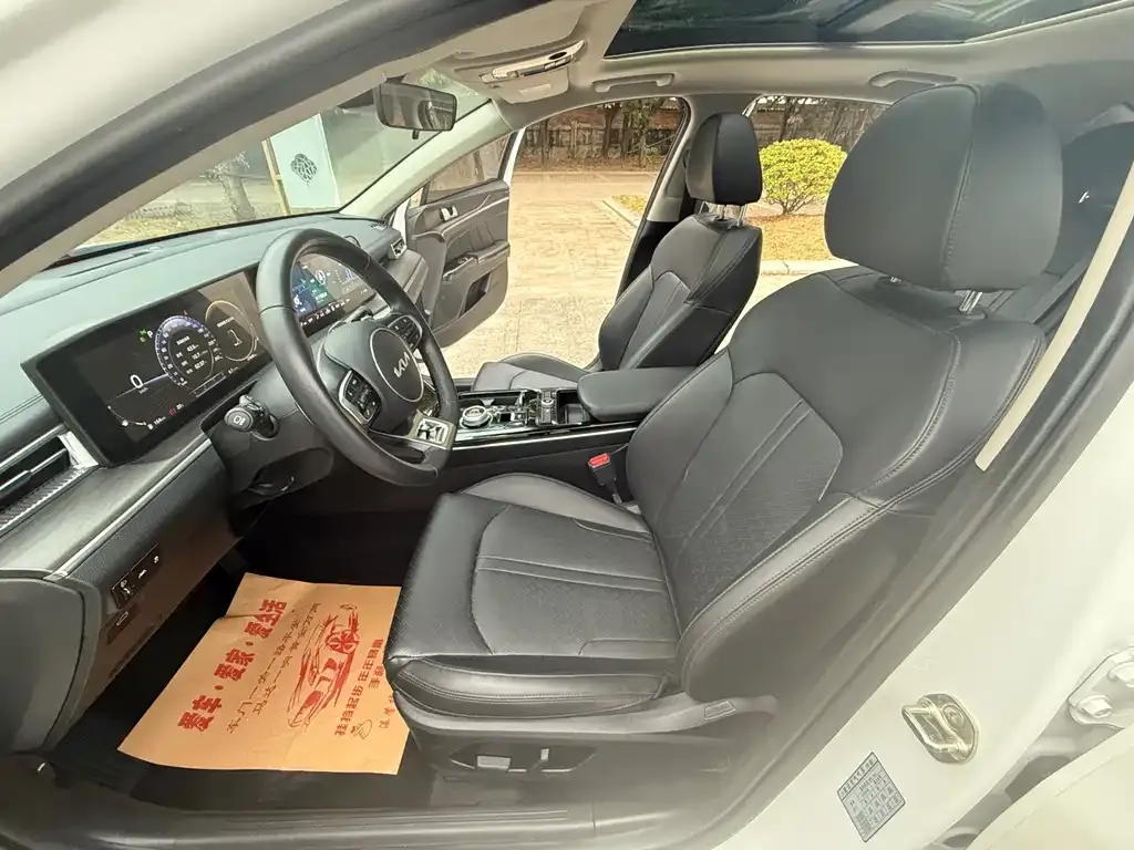 Kia K5 2023 из CN, фото 8