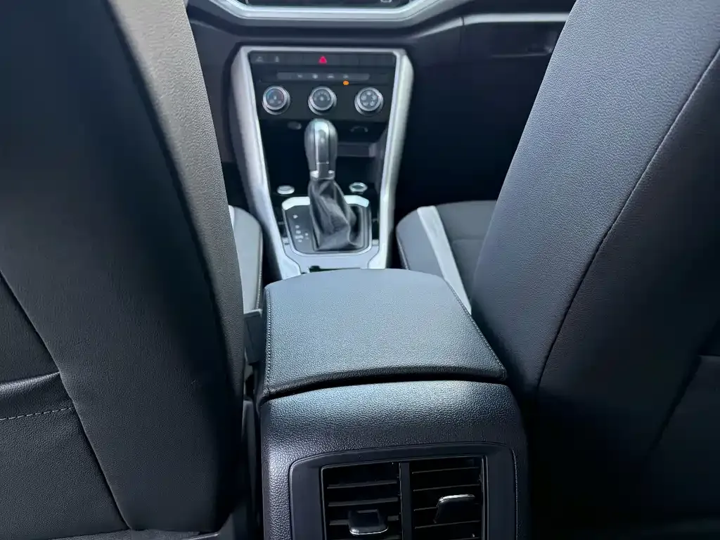 Volkswagen T-Roc 2022 из CN, фото 7