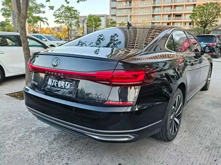 Volkswagen Passat — фото 3