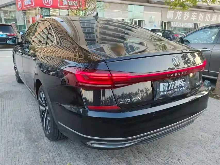 Volkswagen Passat — фото 4