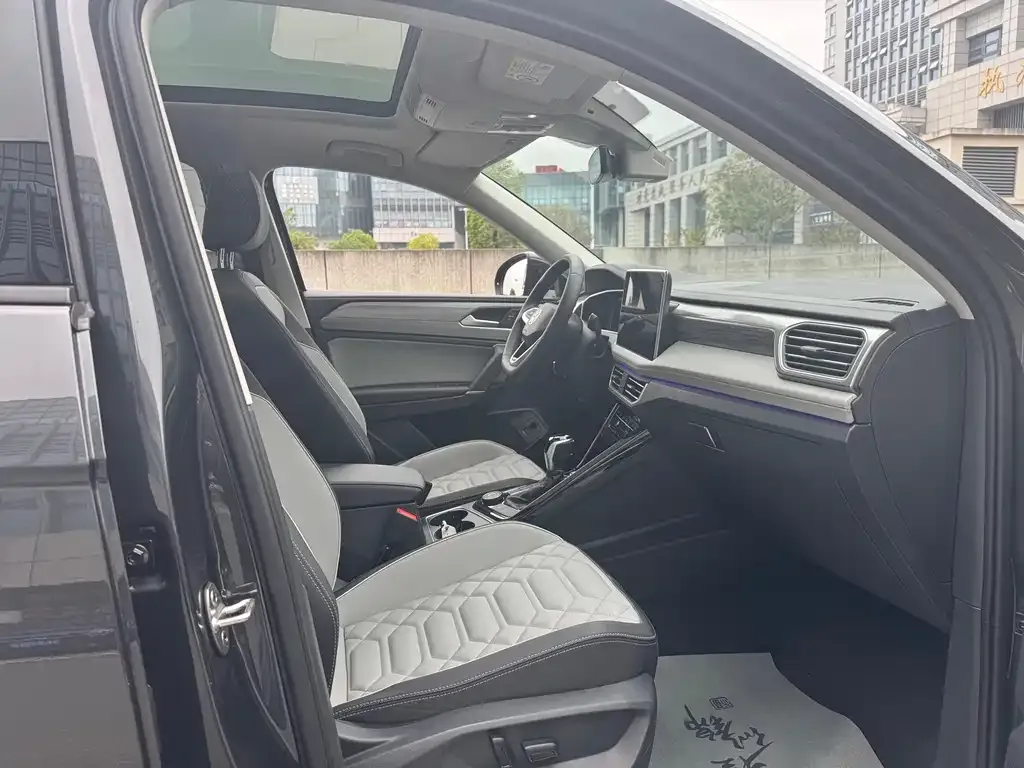 Volkswagen Tayron 2023 из CN, фото 9