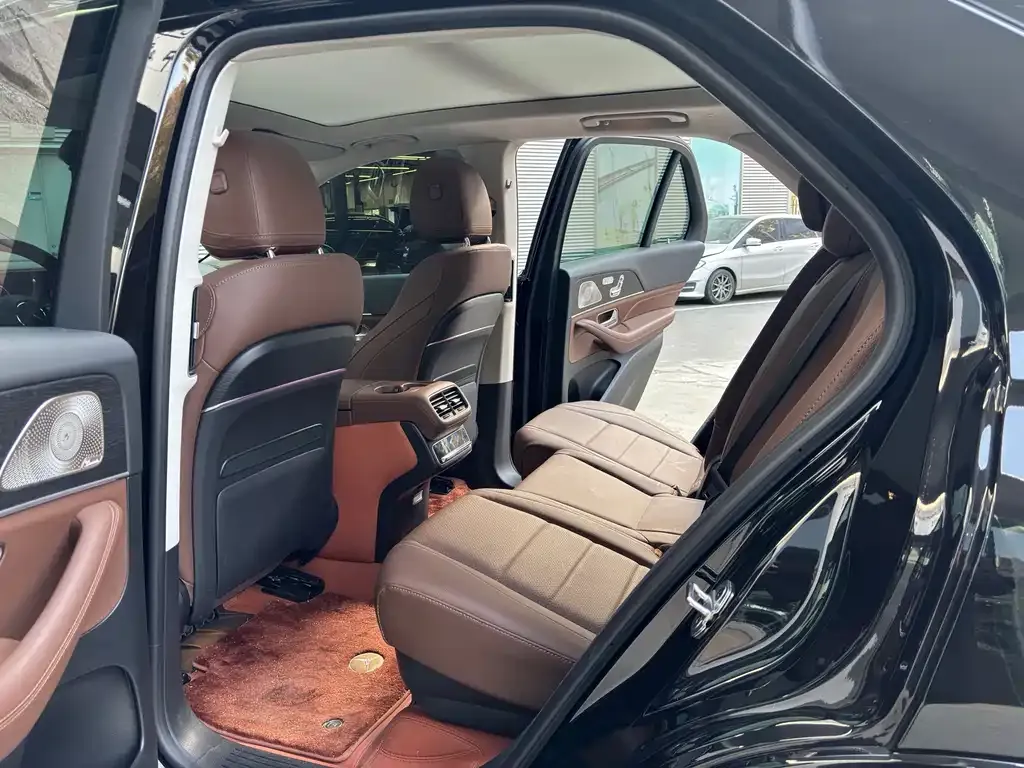 Mercedes-Benz GLE — фото 10