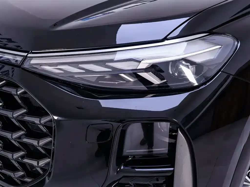 Audi Q6 2023 из CN, фото 4