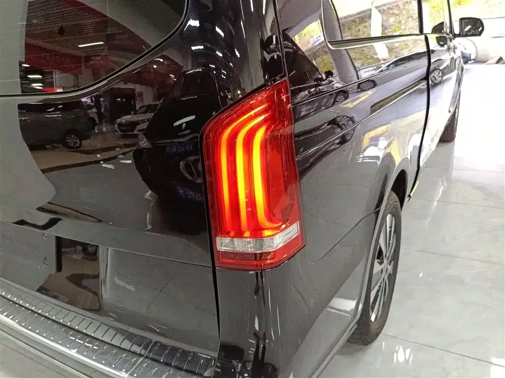 Mercedes-Benz Vito 2023 из CN, фото 8