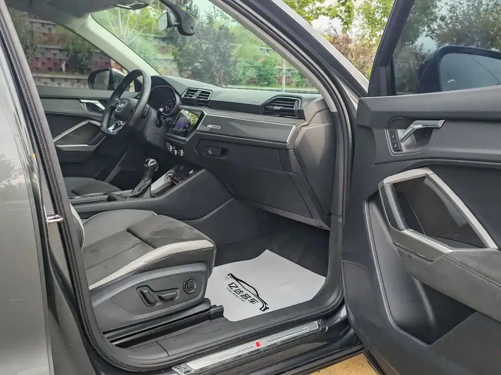 Audi Q3 2021 из CN, фото 10