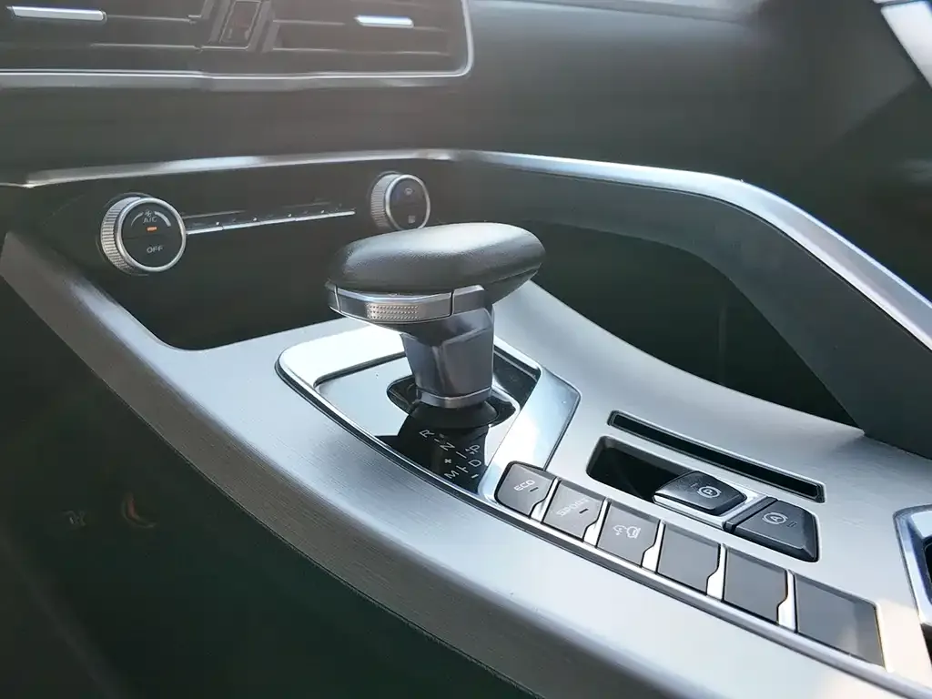 Geely Binyue 2022 из CN, фото 10