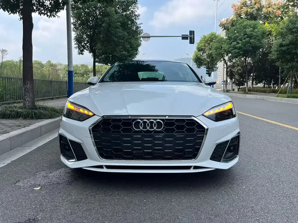 Audi A5 (Import) 2023 из CN, фото 2