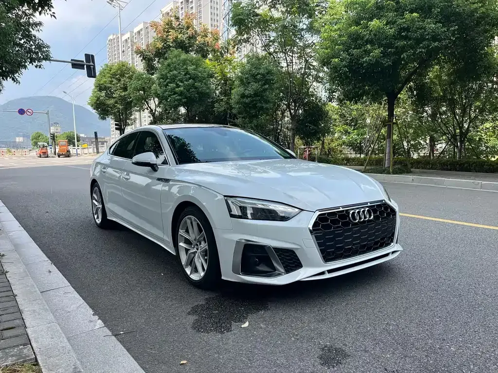 Audi A5 (Import) 2023 из CN, фото 3
