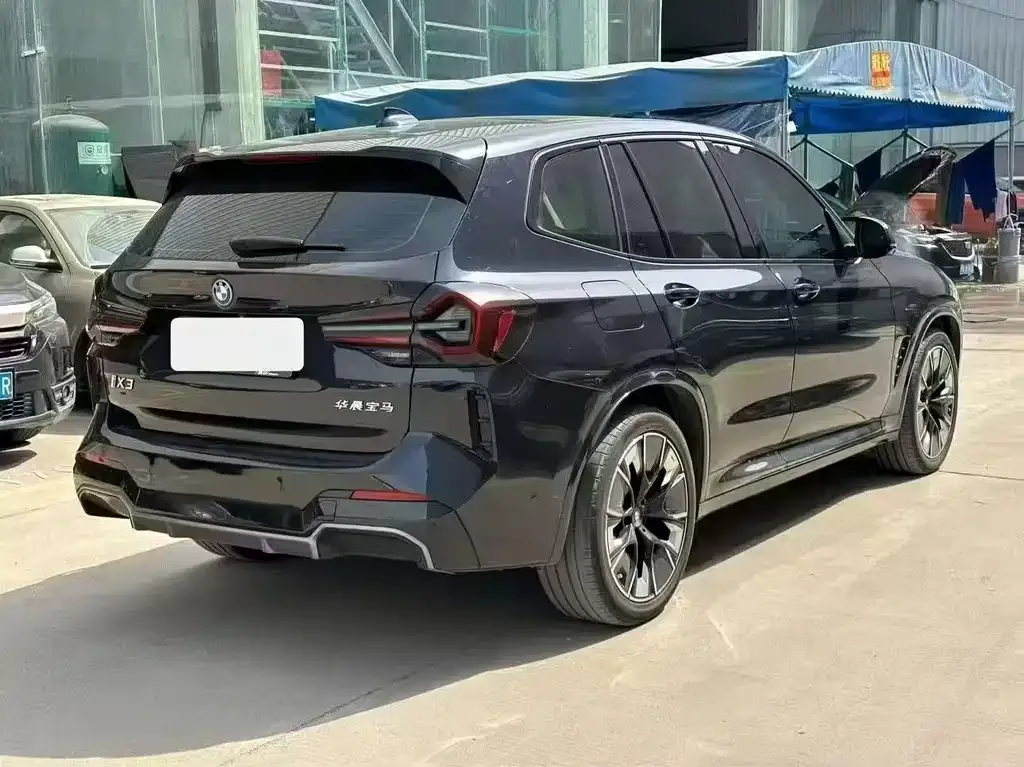 BMW iX3 2024 из CN, фото 7