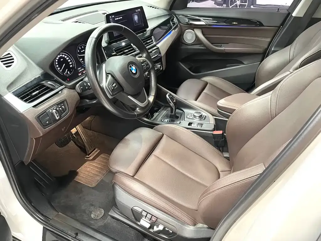 BMW X1 2021 из CN, фото 8