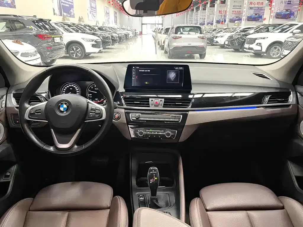 BMW X1 2021 из CN, фото 9