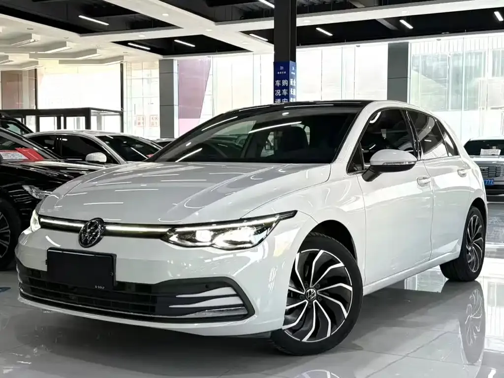 Volkswagen Golf 2022 из CN, фото 1