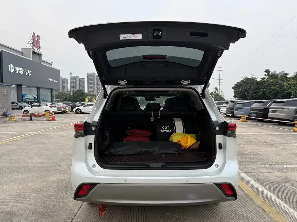 Toyota Highlander 2022 из CN, фото 10