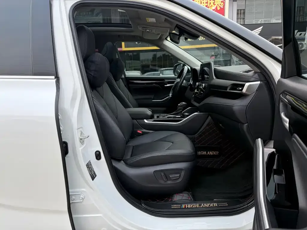 Toyota Highlander 2022 из CN, фото 8