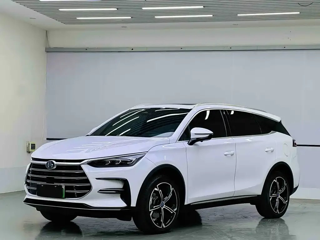 BYD Tang New Energy — фото 1