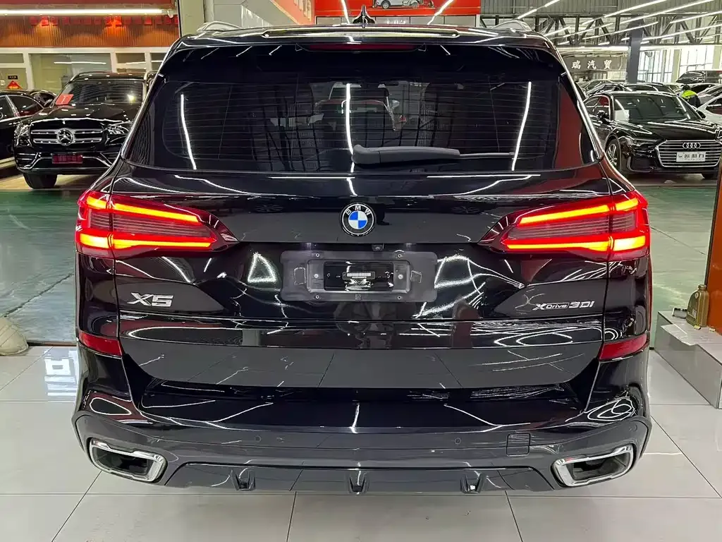 BMW X5 (Import) — фото 8