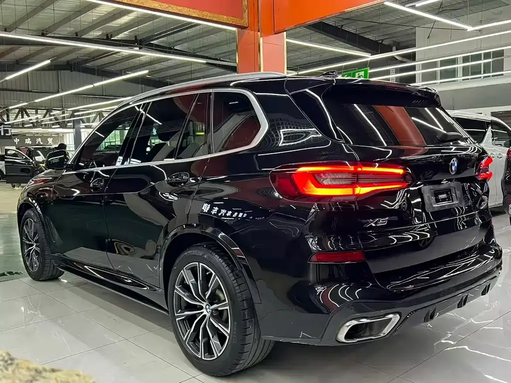 BMW X5 (Import) — фото 9