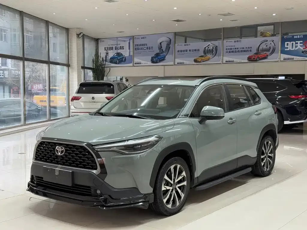 Toyota Corolla Cross 2022 из CN, фото 1