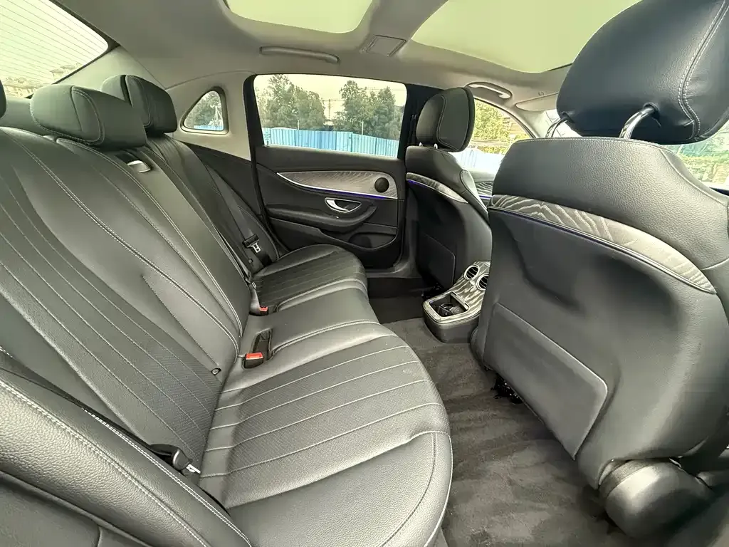 Mercedes-Benz E-Class 2021 из CN, фото 10