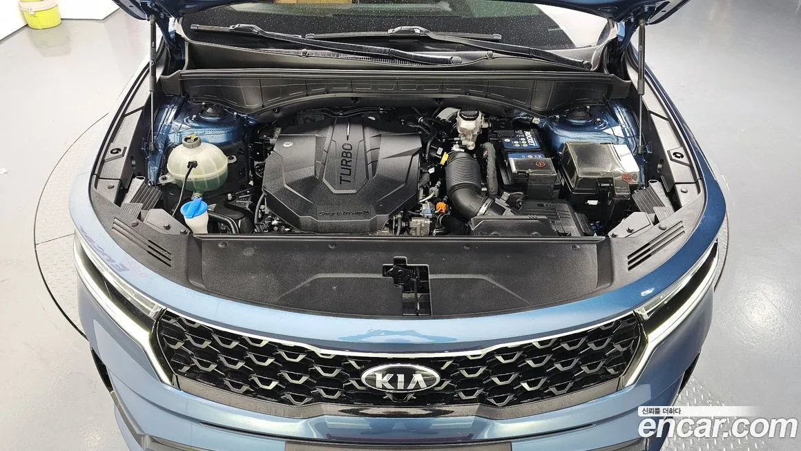 Kia Sorento — фото 6