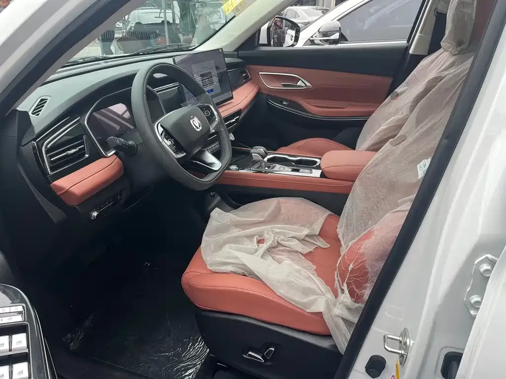 Changan CS75 2025 из CN, фото 9