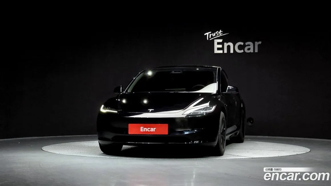 Tesla Model 3 2024 из KR, фото 3