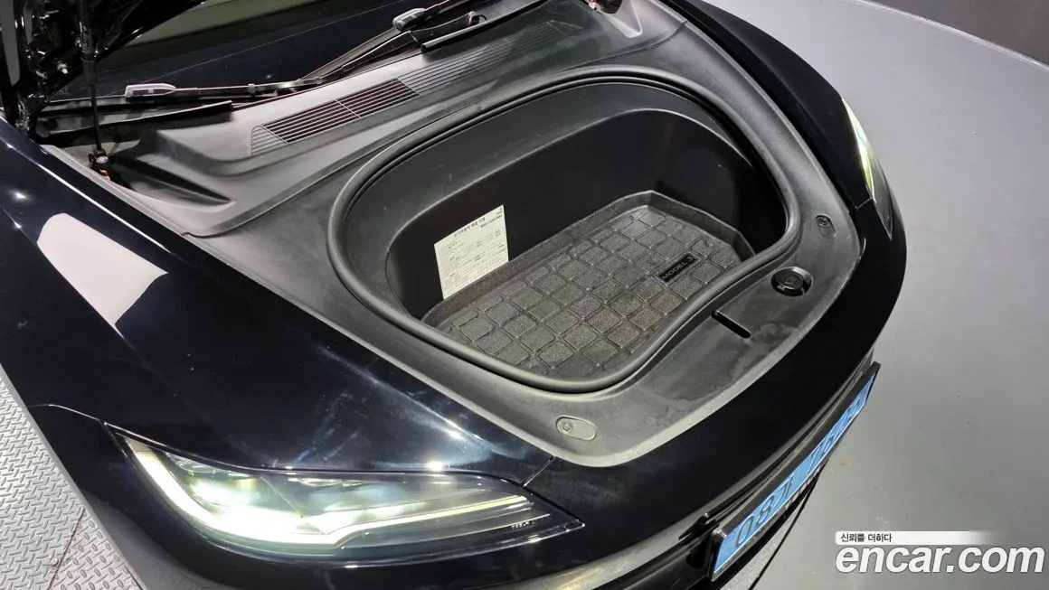 Tesla Model 3 2024 из KR, фото 6