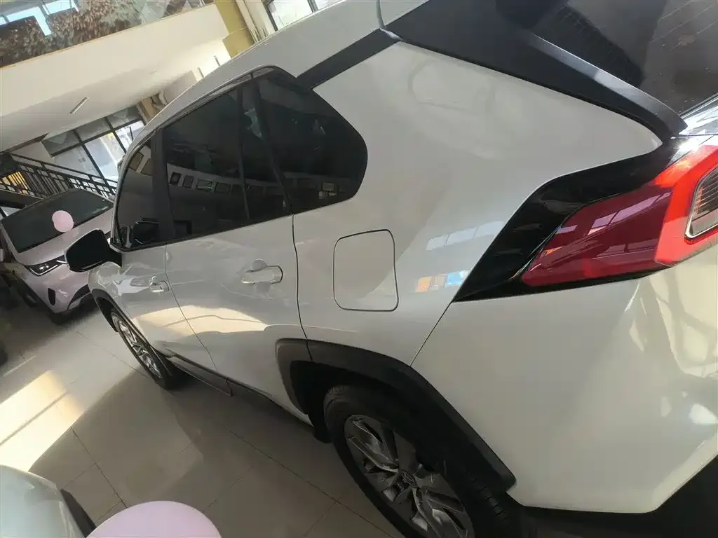 Toyota Wildlander 2024 из CN, фото 5