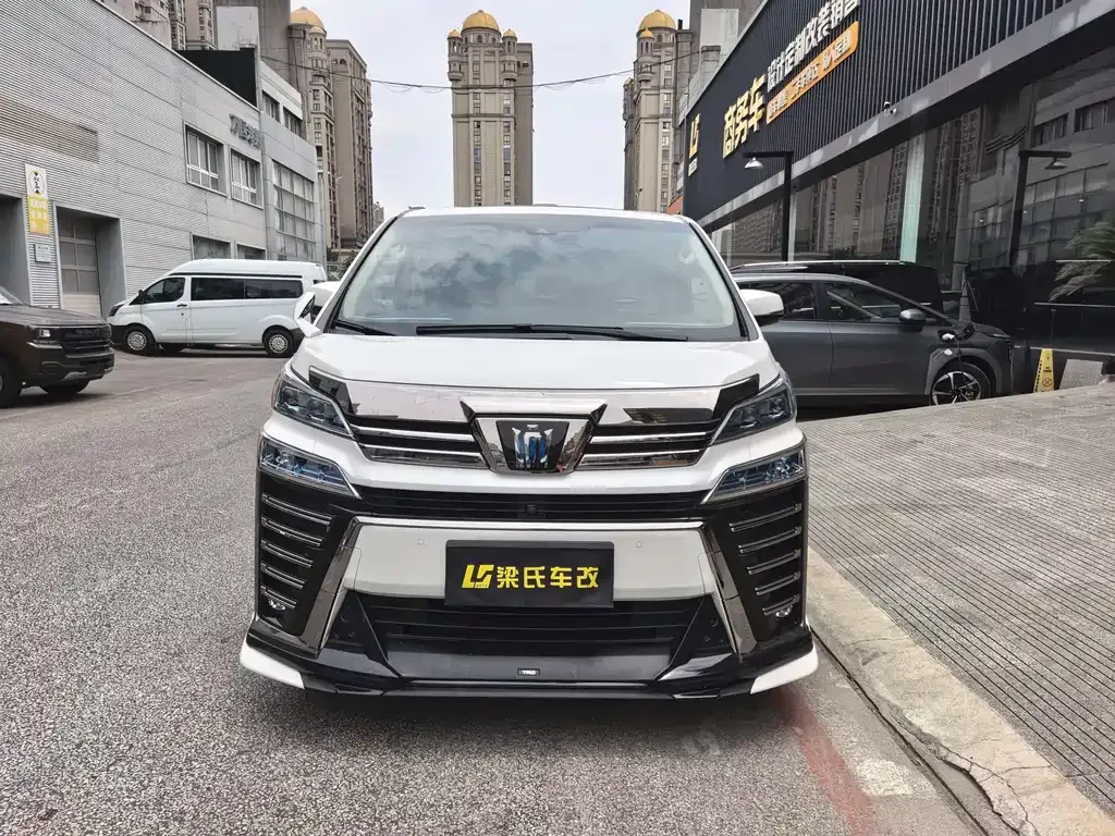 Toyota Vellfire 2021 из CN, фото 2