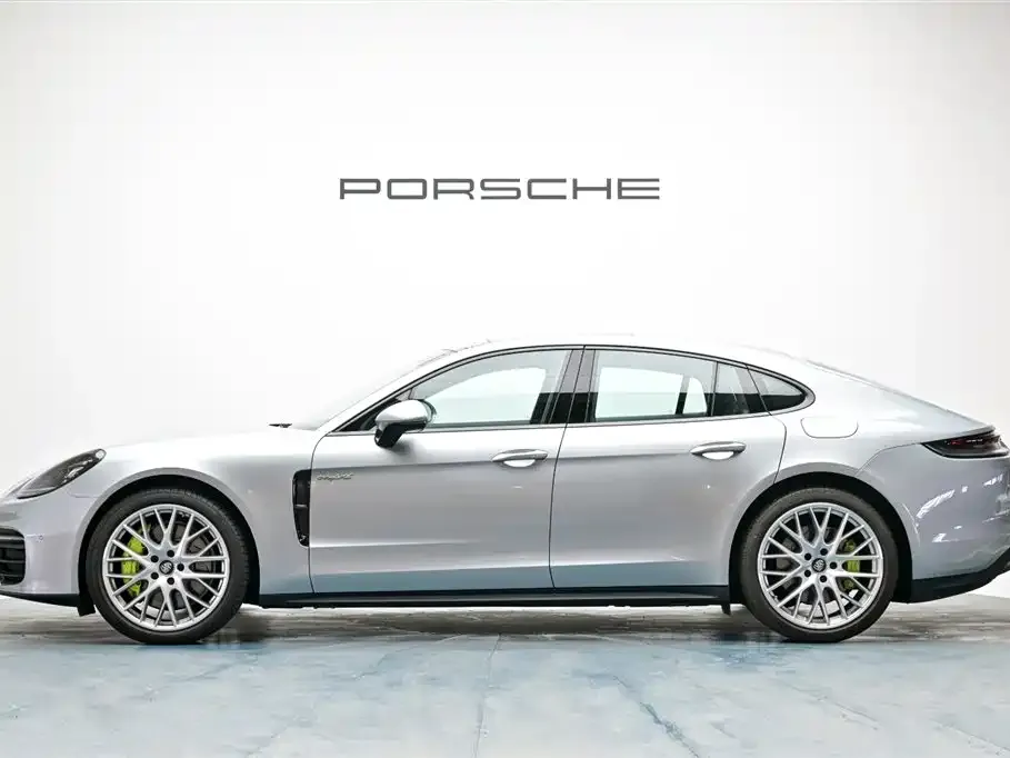 Porsche Panamera Hybrid 2023 из CN, фото 4