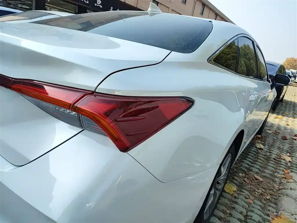 Toyota Avalon 2021 из CN, фото 8