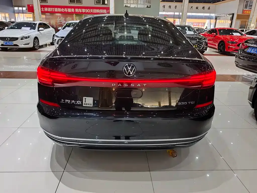 Volkswagen Passat 2021 из CN, фото 10